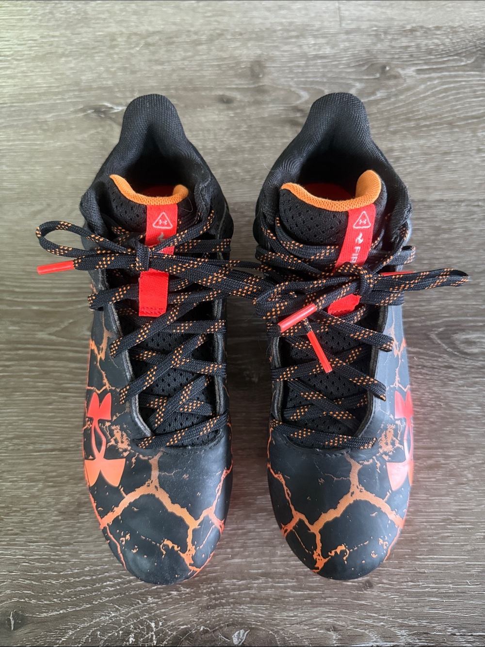 Under Armour Spotlight Franchise 4 RM Jr football cleats, size 5Y - Picture 1 of 7